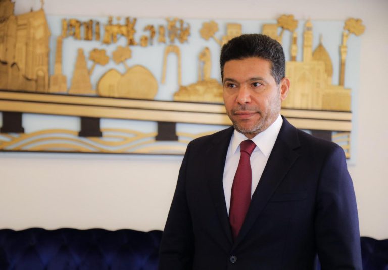 الضاري يؤكد ضرورة مراجعة قرارات سلطة الاحتلال وما نتج عنها والبدء بحوار وطني شامل وتعديل الدستور وإصلاح العملية السياسية