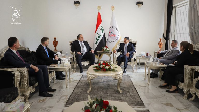 الضاري يستقبل سفير جمهورية رومانيا لدى العراق