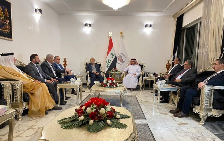 الشيخ جمال الضاري يستقبل قادة كتلة الصدارة